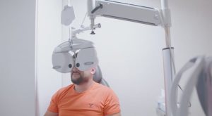عيادات فحص النظر